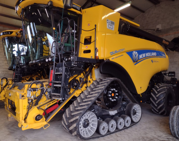 MIETITREBBIA NEW HOLLAND CR 8.90