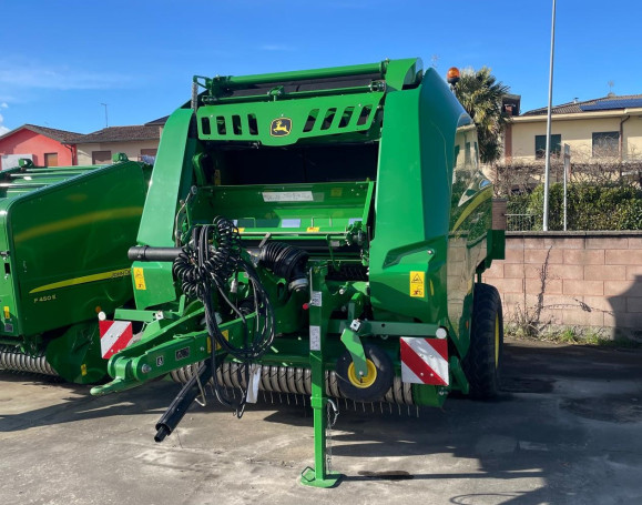 Rotopressa John Deere V461 R