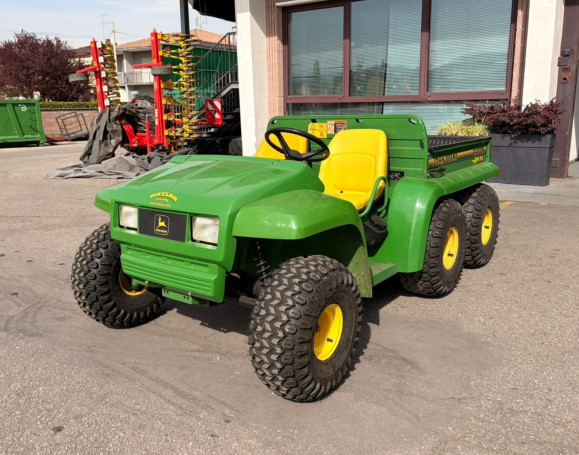 JOHN DEERE GATOR 6x4 