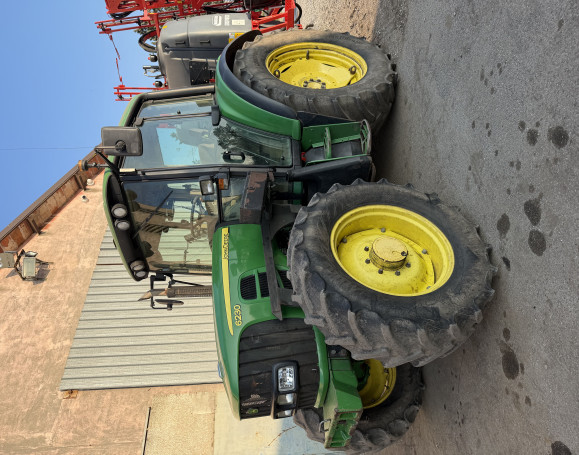 JOHN DEERE 6230