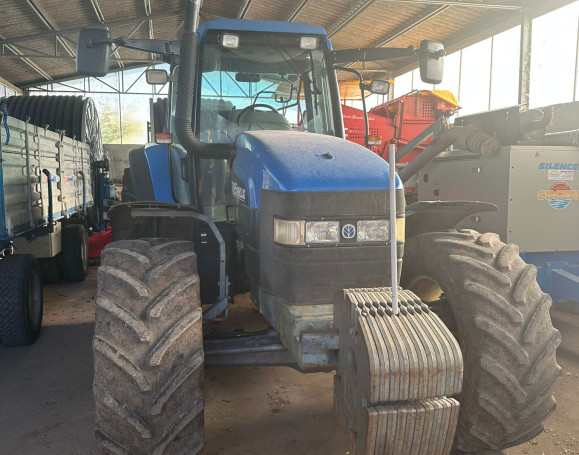 NEW HOLLAND TM 125