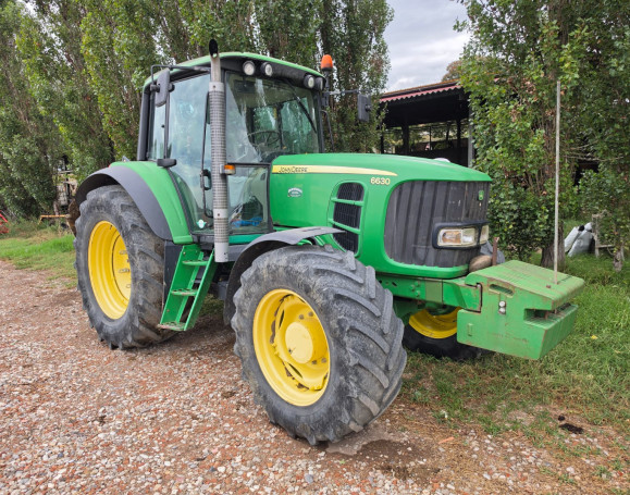 JOHN DEERE 6630