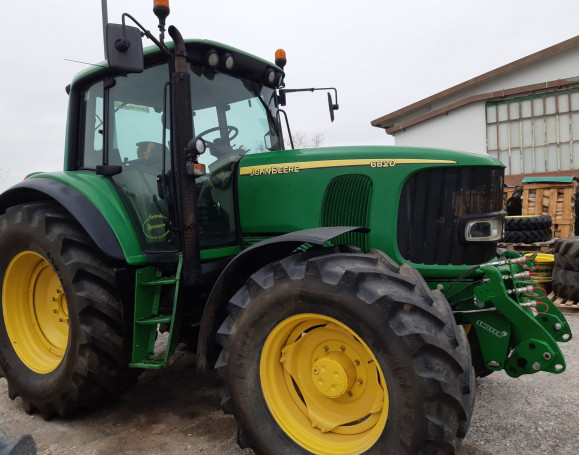 JOHN DEERE 6820