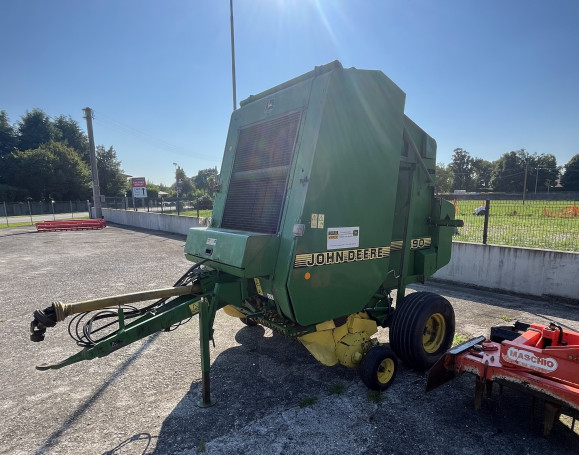 ROTOPRESSA JOHN DEERE 590