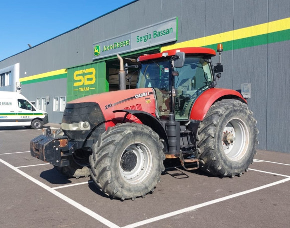 Case IH Puma 210
