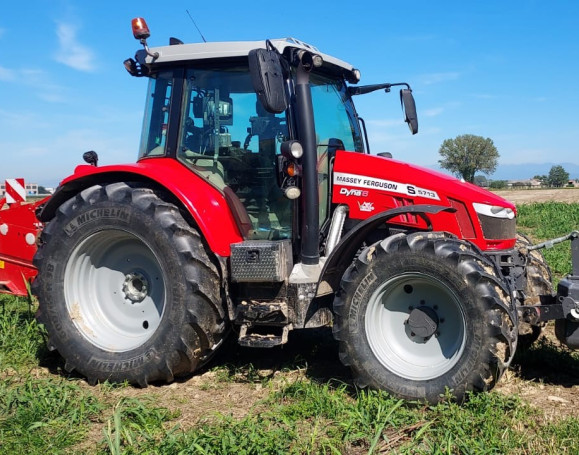 MASSEY FERGUSON 5713 S