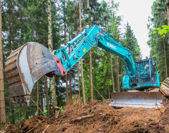 Escavatore Kobelco ED160BR