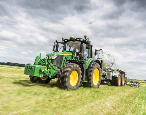 John Deere 6110M