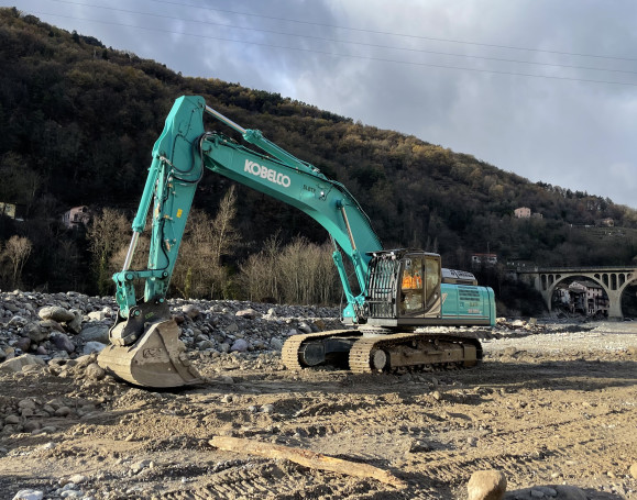 Escavatore Kobelco SK350