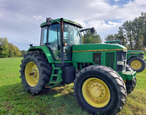 John Deere 7700
