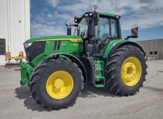 John Deere 6M 250