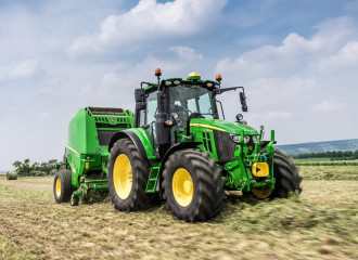 John Deere 6120M