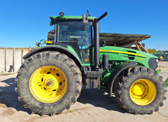 JOHN DEERE 7930