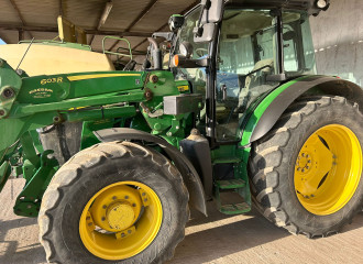 JOHN DEERE 5125 R