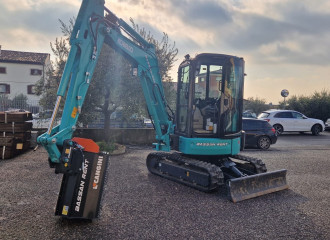 Escavatore Kobelco SK35SR
