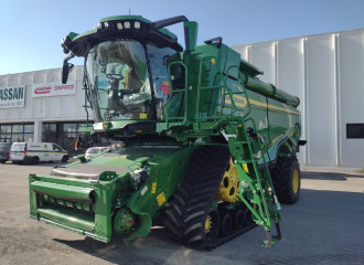 Mietitrebbia John Deere X9