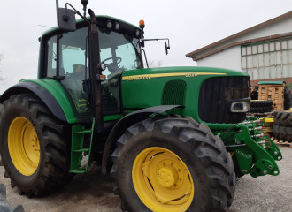 JOHN DEERE 6820