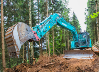 Escavatore Kobelco ED160BR