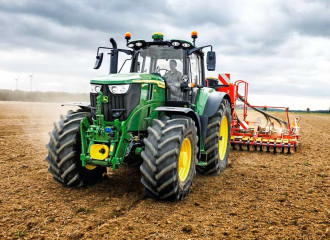 John Deere 6M220