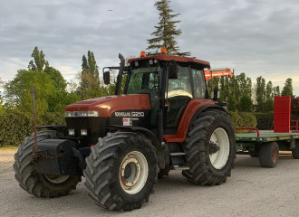 NEW HOLLAND G 210