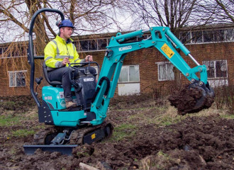 MINI ESCAVATORE KOBELCO SK08SR