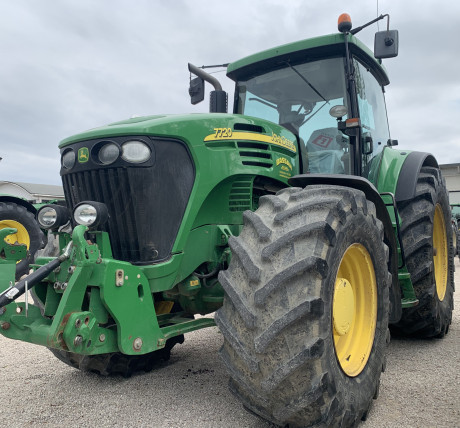 JOHN DEERE 7720